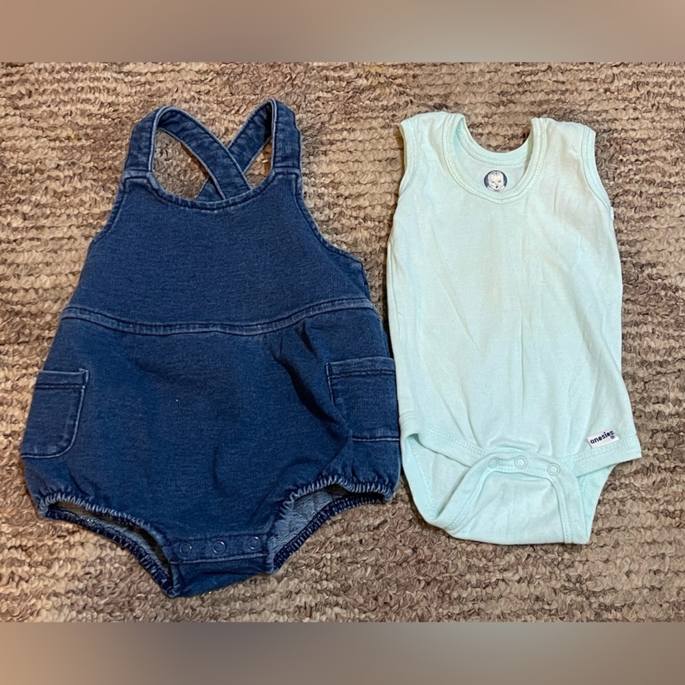 🌼4/$25🌼 Baby 3 Month Overall & Onesie Bundle